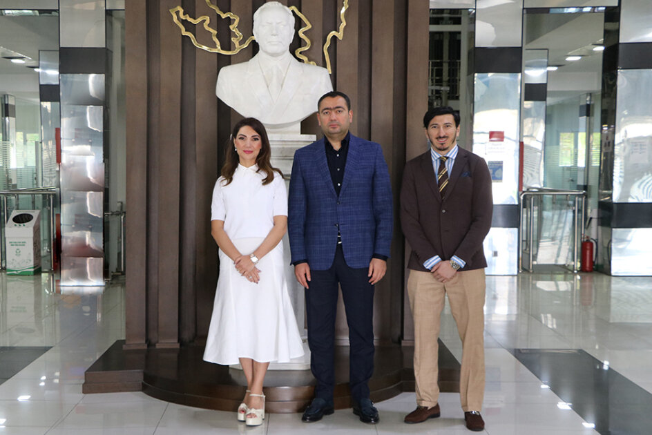 Azerbaijan University, Uzbekistan`s Institute of Social and Political Sciences ink Memorandum of Understanding