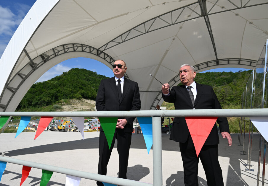 President Ilham Aliyev inspected progress of construction on Mughanli-Ismayilli-Gabala section of Baku-Gabala highway