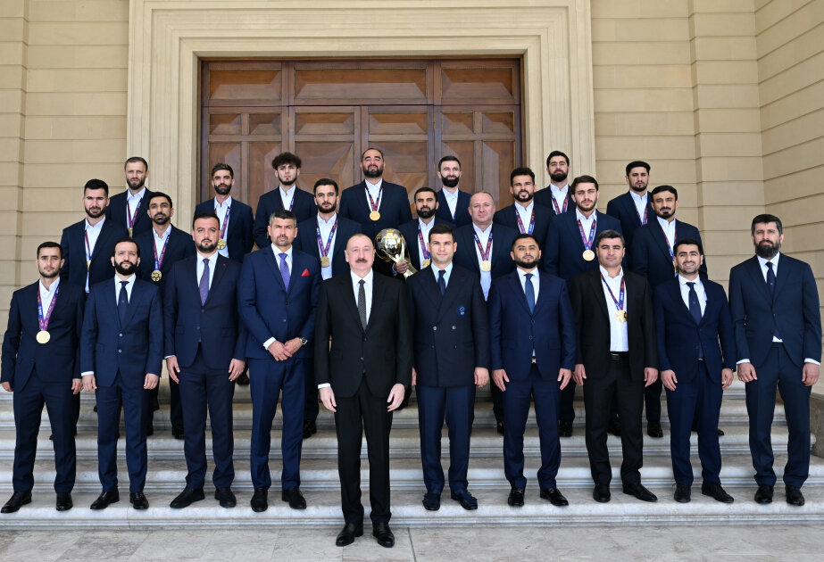 President Ilham Aliyev received members of Azerbaijan national team, winners of the minifootball World Cup
