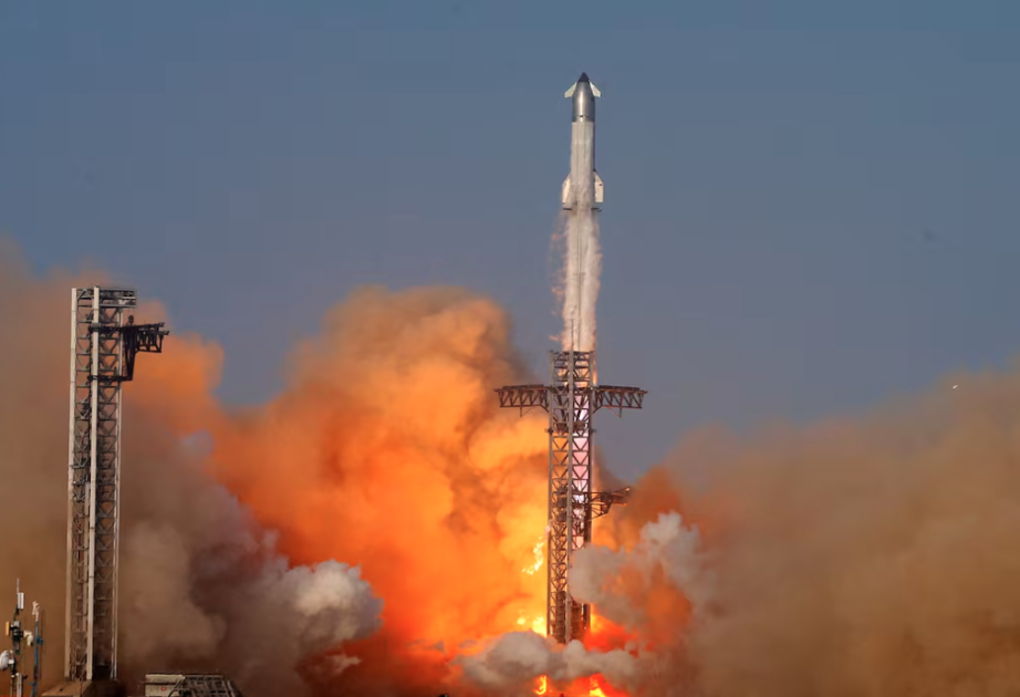 Elon Musk projects SpaceX revenue of about $15.5 billion in 2025