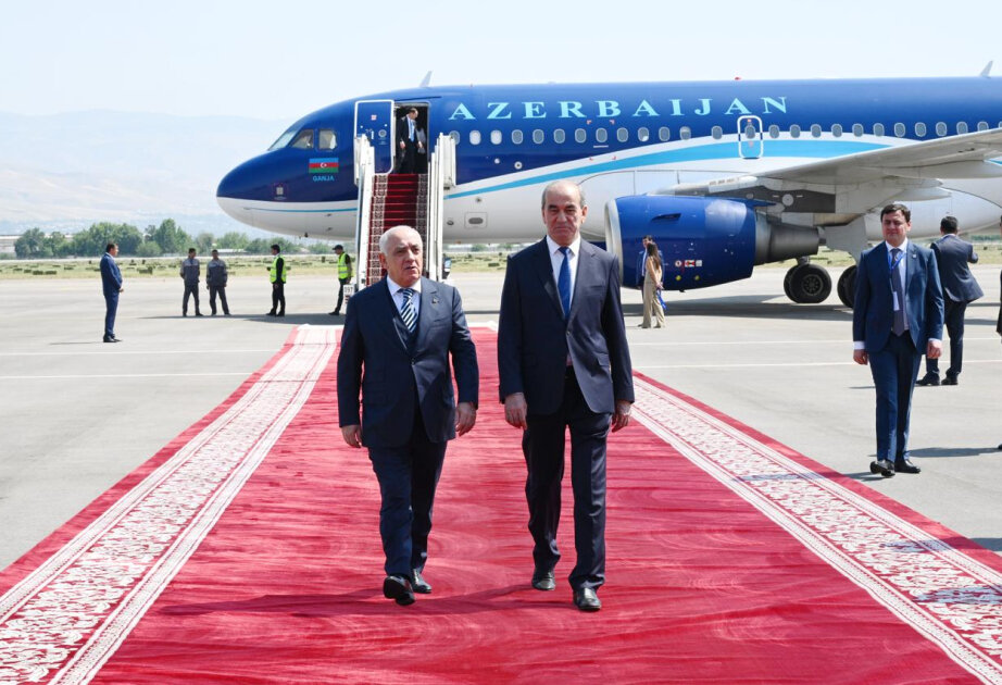Prime Minister Ali Asadov embarks on working visit to Dushanbe