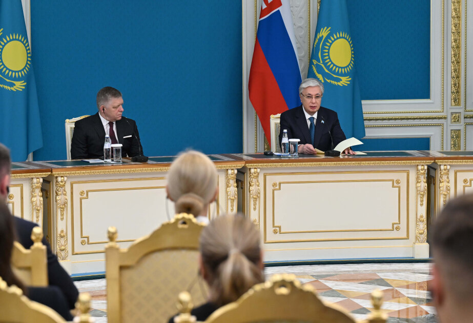 Kazakhstan ready to export oil, gas and uranium to Slovakia, says Tokayev