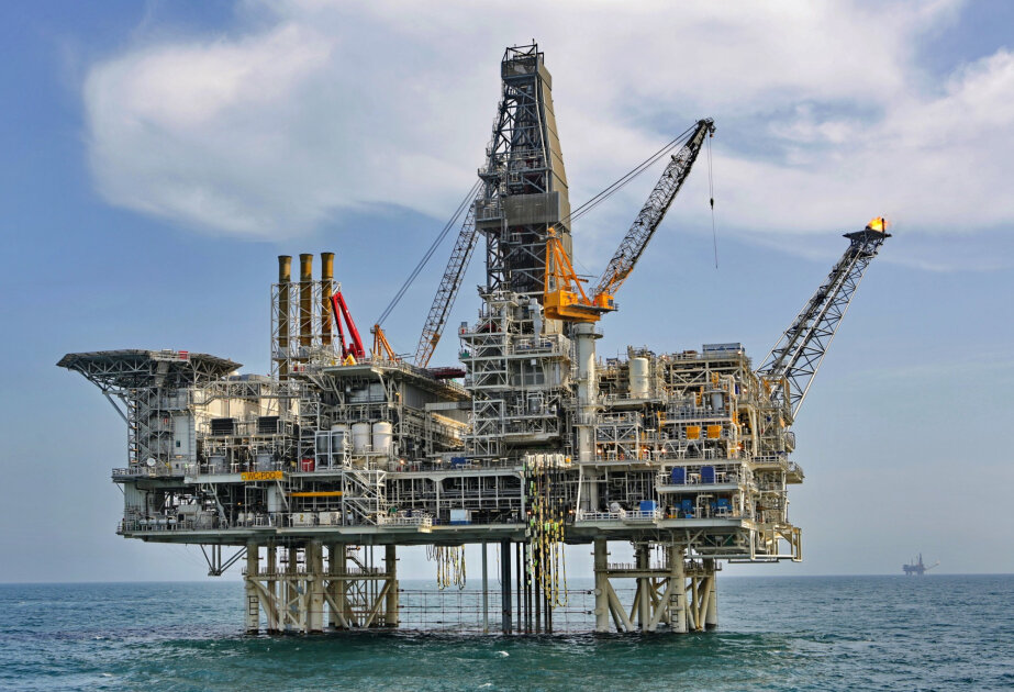 Azerbaijani oil price exceeds $73