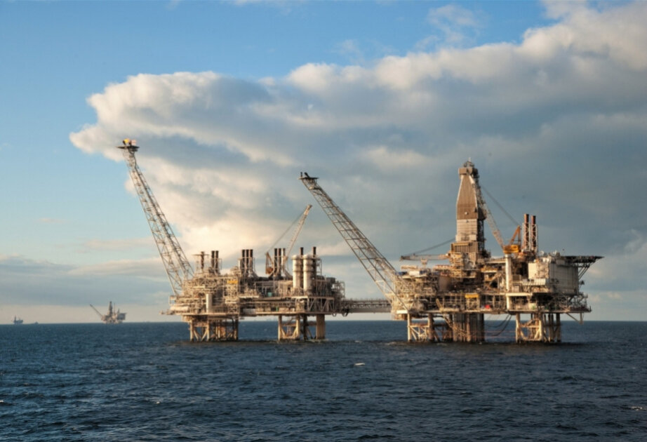 Azerbaijani oil price nears $75