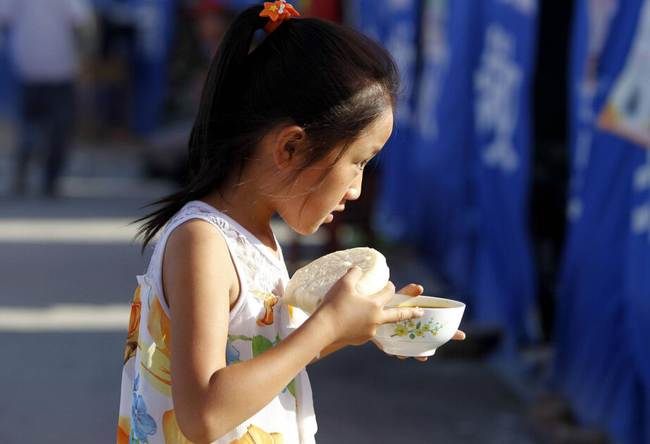 Chef's food decoration at Chinese pre-school poisons 233 children