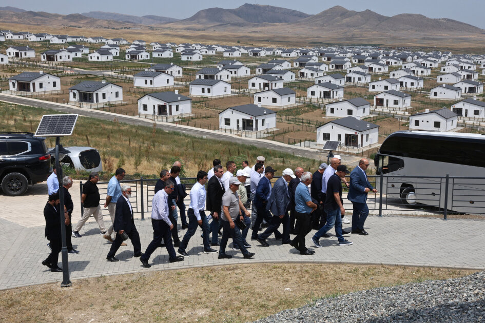 Azerbaijani political party leaders visit Aghdam