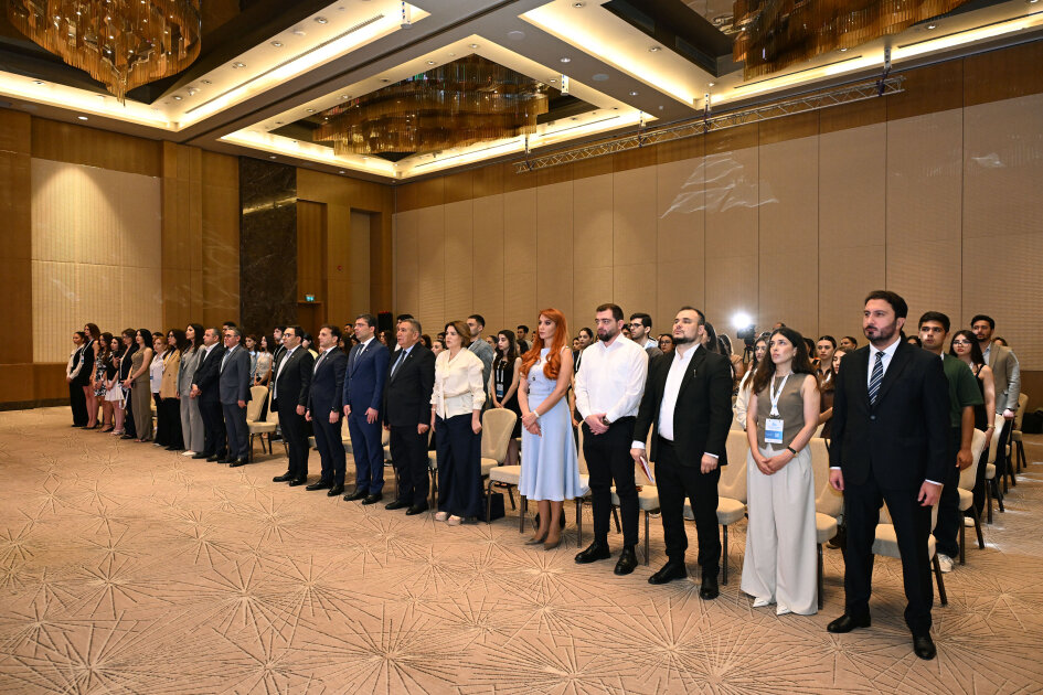 Media forum gets underway in Baku