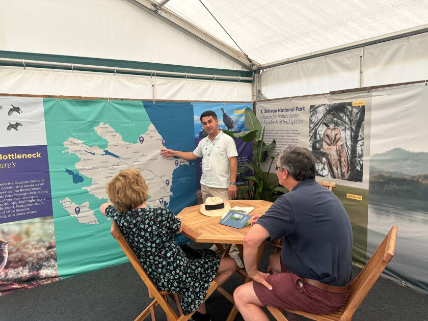 Azerbaijan promotes birdwatching tourism opportunities in UK