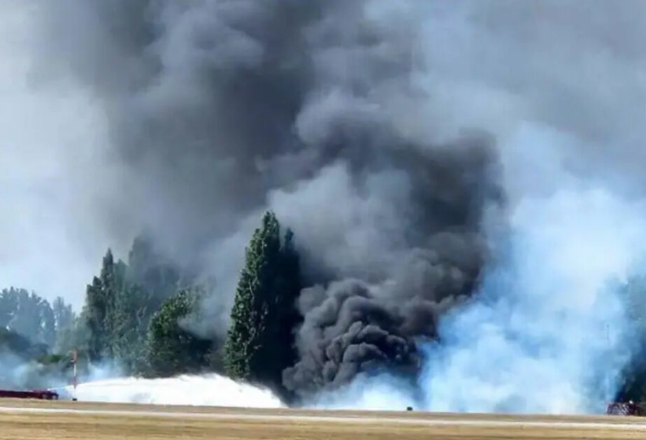 Plane crash at London Southend Airport kills 4 people