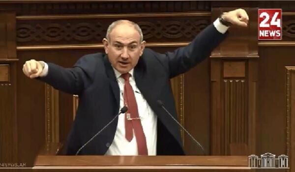 Pashinyan proposes the dismissal of the Armenian church