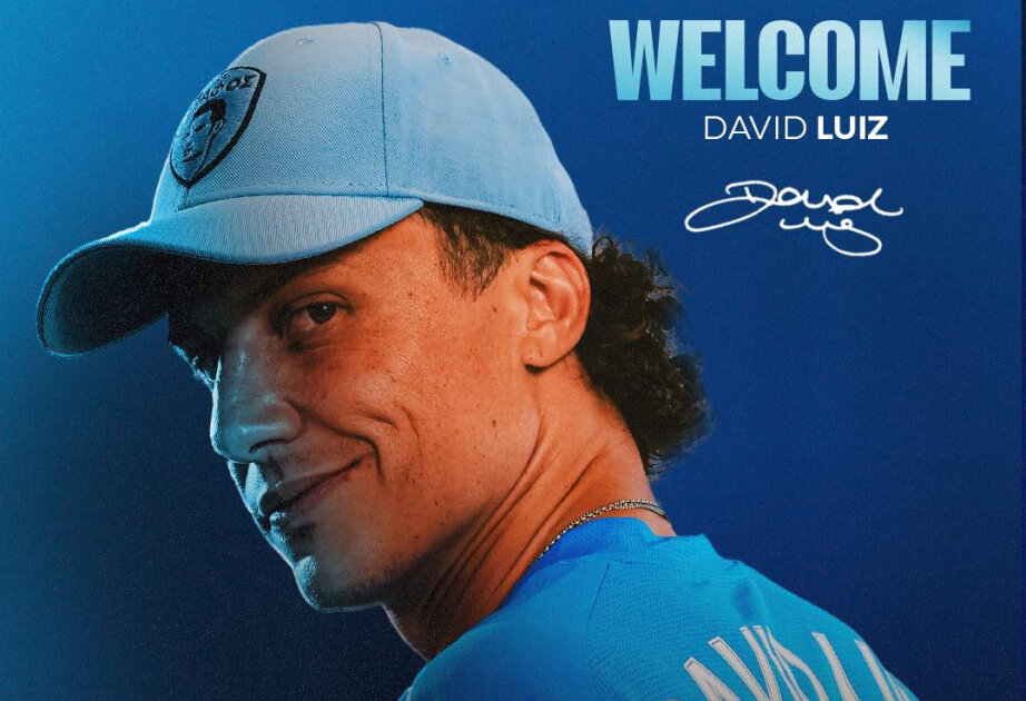 David Luiz signs with European Club in surprise move