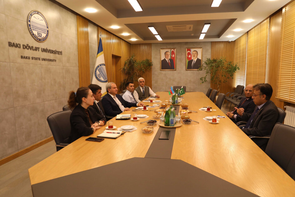 Azerbaijan, Pakistan discuss scientific and cultural relations