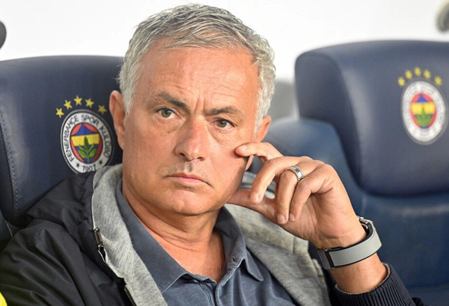 Fenerbahçe sack coach Mourinho after Champions League heartbreak