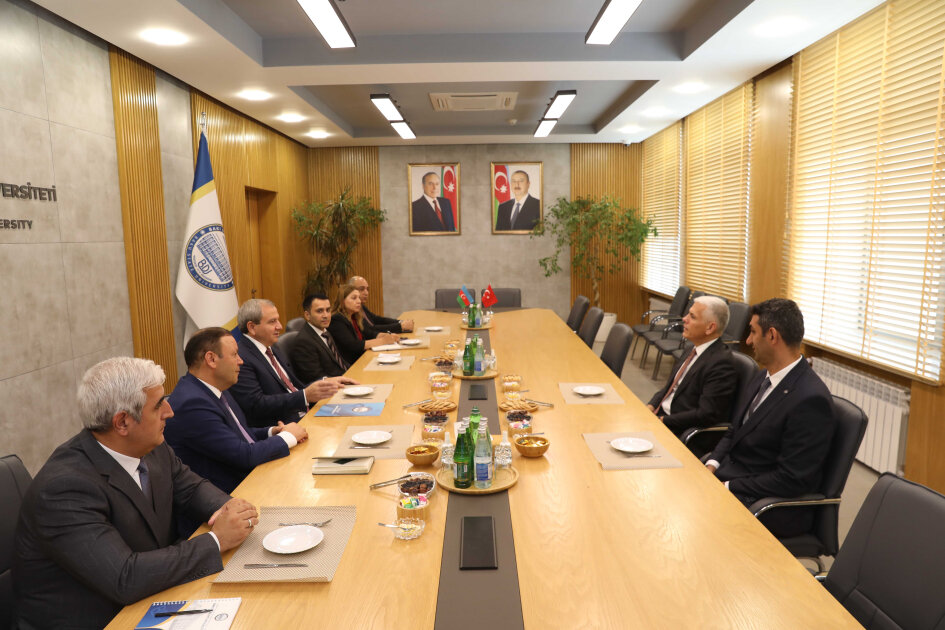 Baku State University, Türkiye's Özyeğin University ink MoU