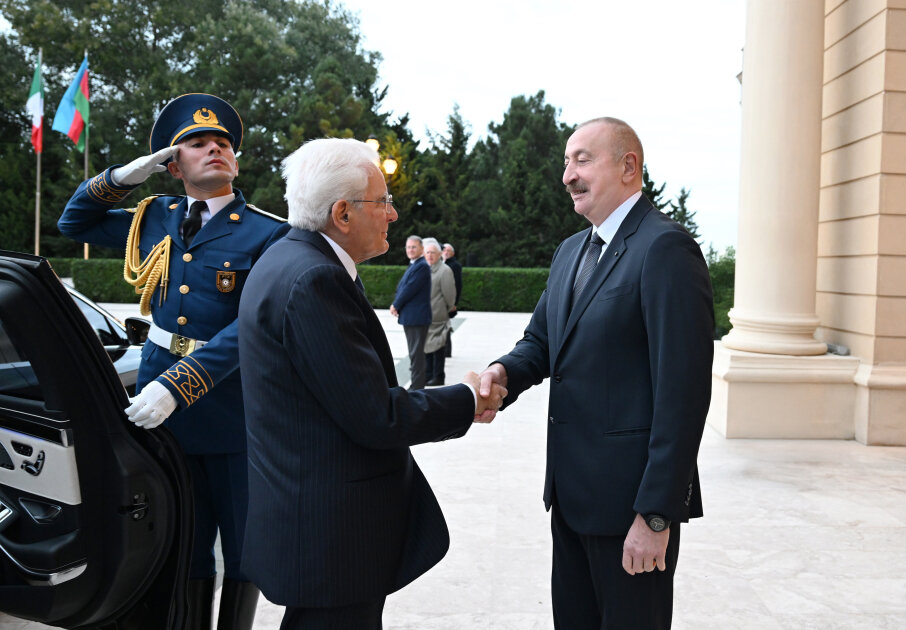 Official welcome ceremony was held in Baku for President of Italy Sergio Mattarella
