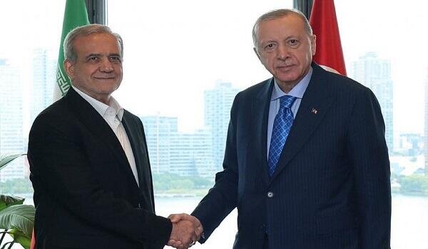 Erdogan meets Iranian president at SCO summit