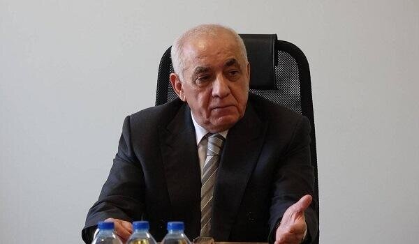 Azerbaijani PM meets Turkish Education Minister