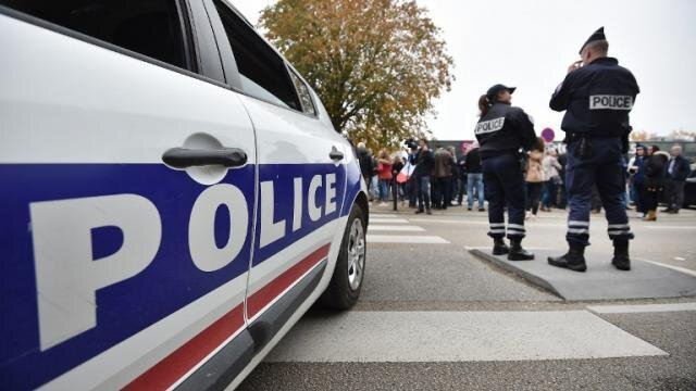 Teen held in France suspected of plotting attacks
