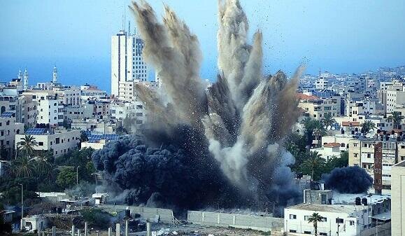 IDF blows up high-rise building in Gaza City