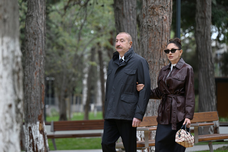 President Ilham Aliyev and First Lady Mehriban Aliyeva inaugurated new park in Baku’s Narimanov district