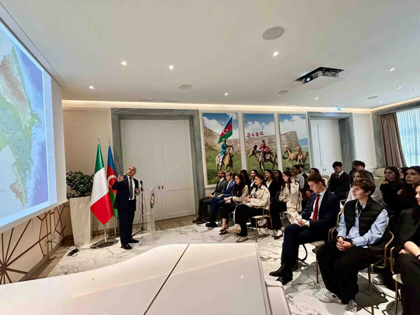 Azerbaijan’s Cultural Center in Rome hosts LUISS Political Science Students