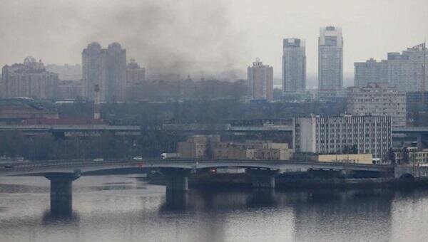 Explosions rock Kyiv, leaving one dead and ten injured