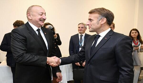 Ilham Aliyev meets Emmanuel Macron in Copenhagen
