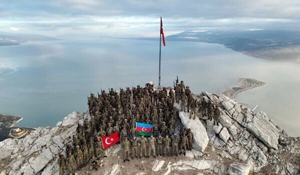 Azerbaijan, Turkiye military education course ends - Photo