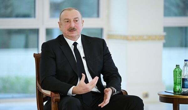 Bosnian leader congratulates Aliyev on Victory Day