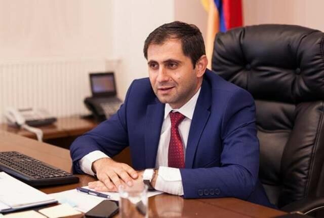 Papikyan meets newly appointed Egyptian ambassador