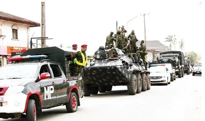 Armed forces overthrow Talon, national TV seized