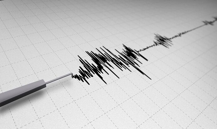 5.5-magnitude quake hits off Japan