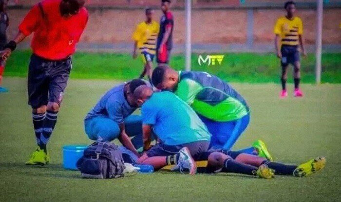 Burundi footballer dies on field in tragic talisman incident