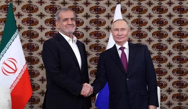 Putin speaks with Iranian President Pezehskian