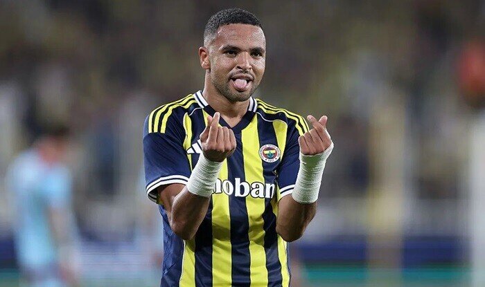 Juventus officials in Istanbul for Fenerbahçe striker