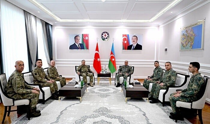 Azerbaijani, Turkish Land Forces Commanders hold meeting
