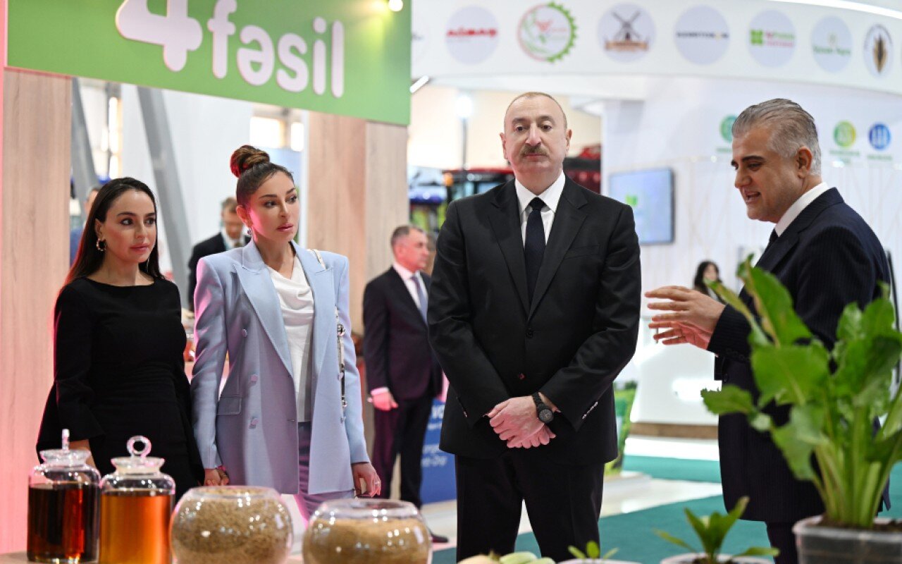 Aliyev family visits Caspian Agro and InterFood exhibitions