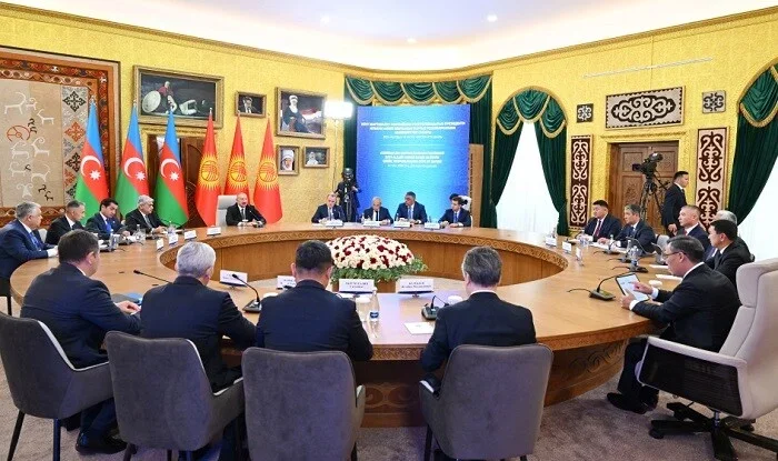 Aliyev, Zhaparov held Interstate Council meeting - Photo